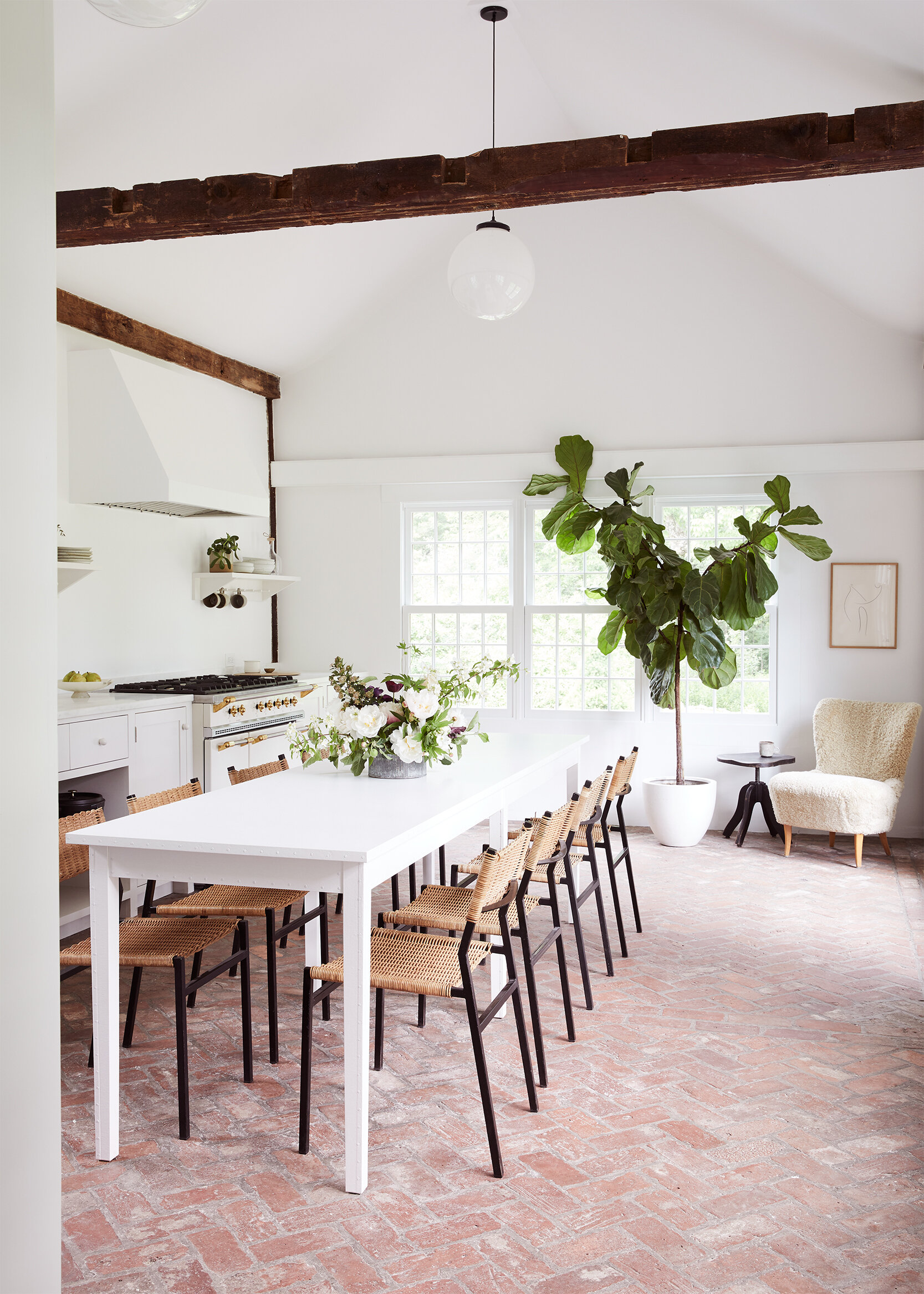 nune_Bruey Cottage_kitchen_01.jpg