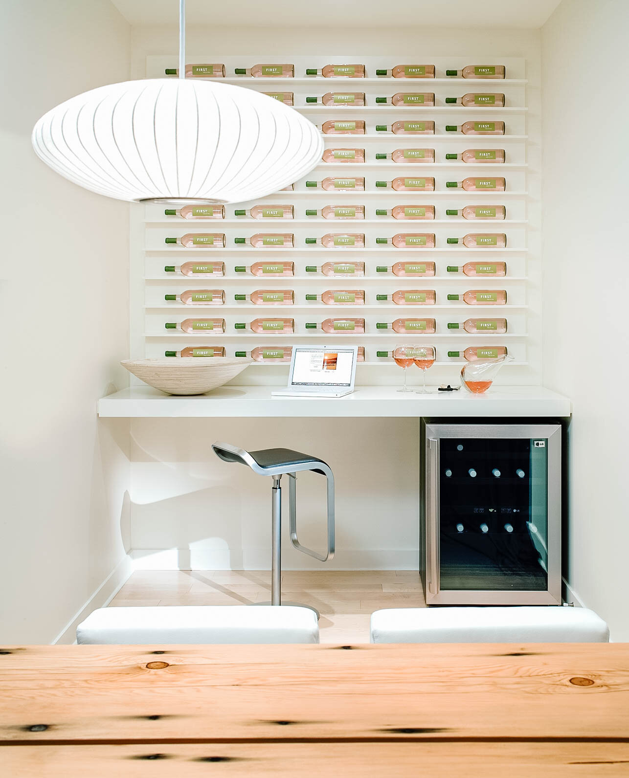 02 FIRST_WINE_DET.jpg