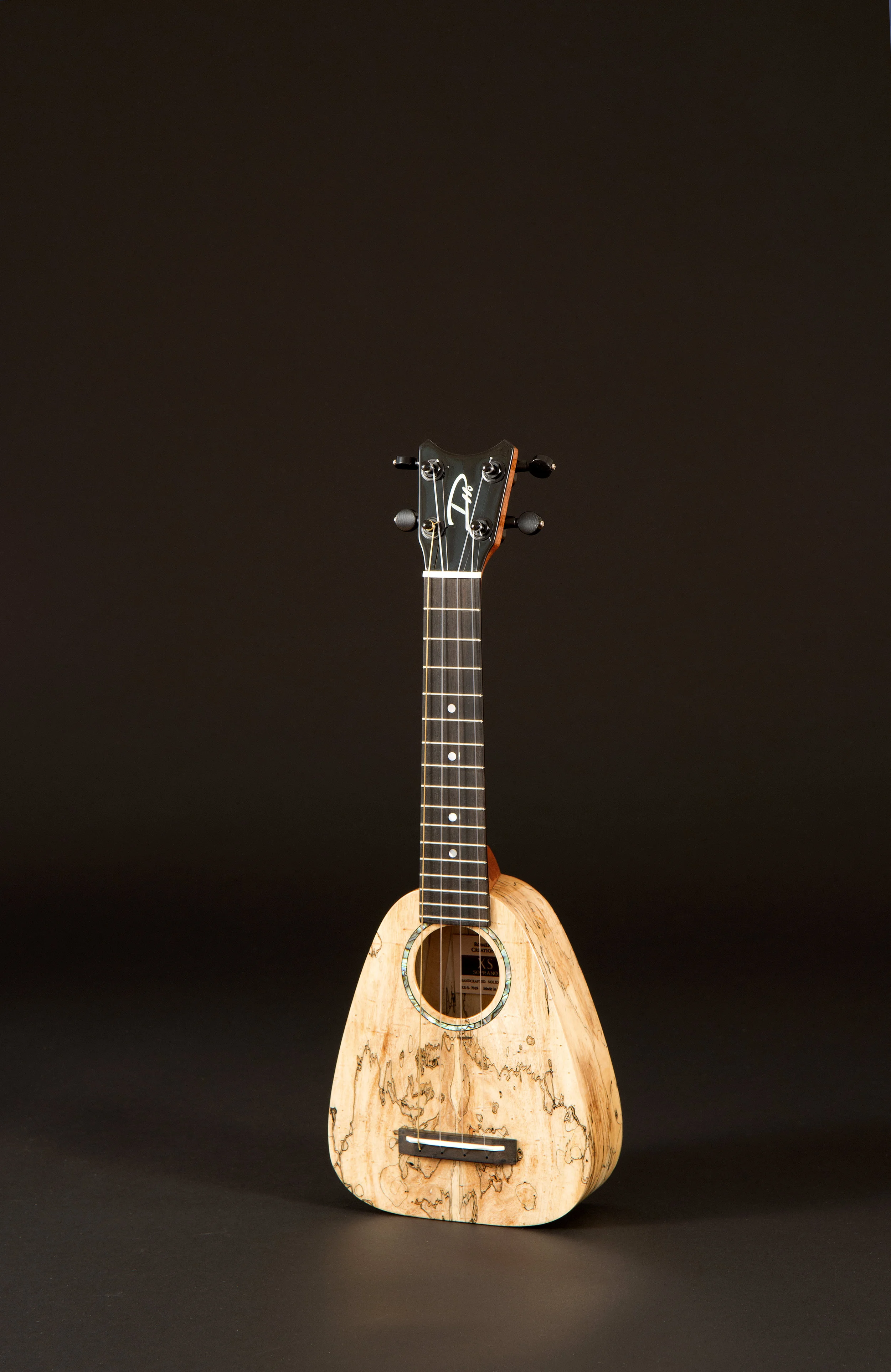 Romero concert ukulele Clearance