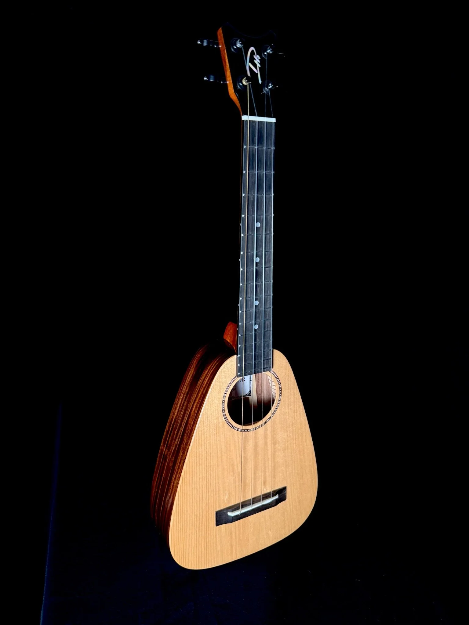 Tiny Tenor Vibrante Spruce/Pau Ferro 23026