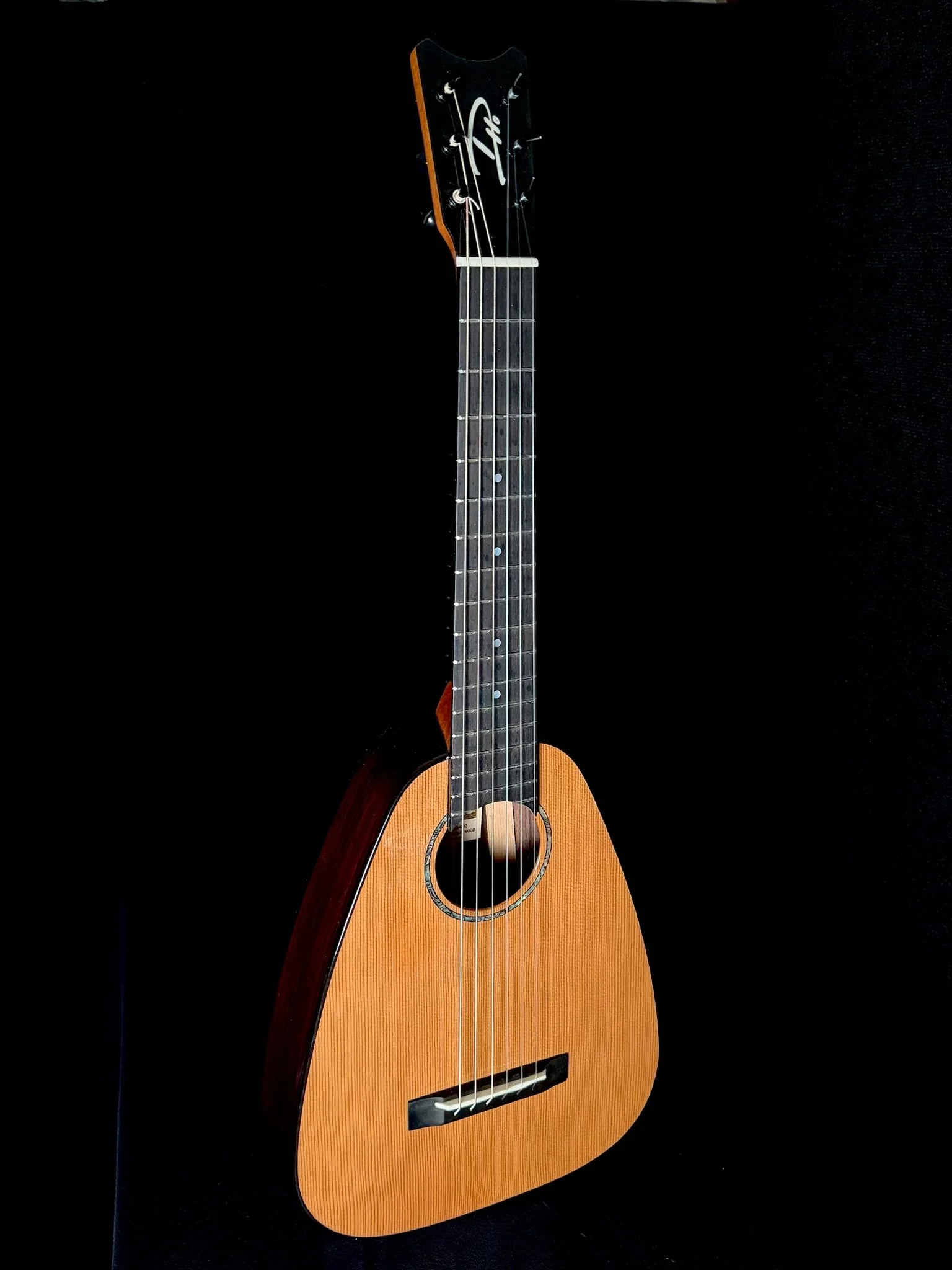 74 DHo6 CRW 24002 front.jpg