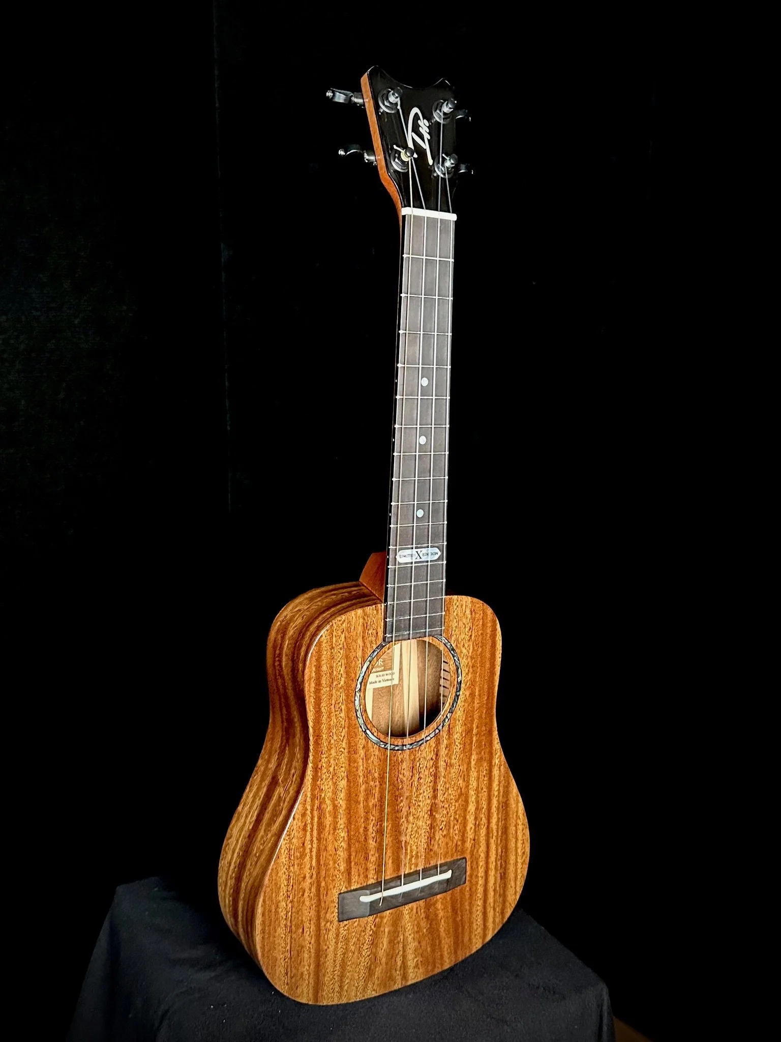 Tiny Tenor Dreadnought Phoenix 23054