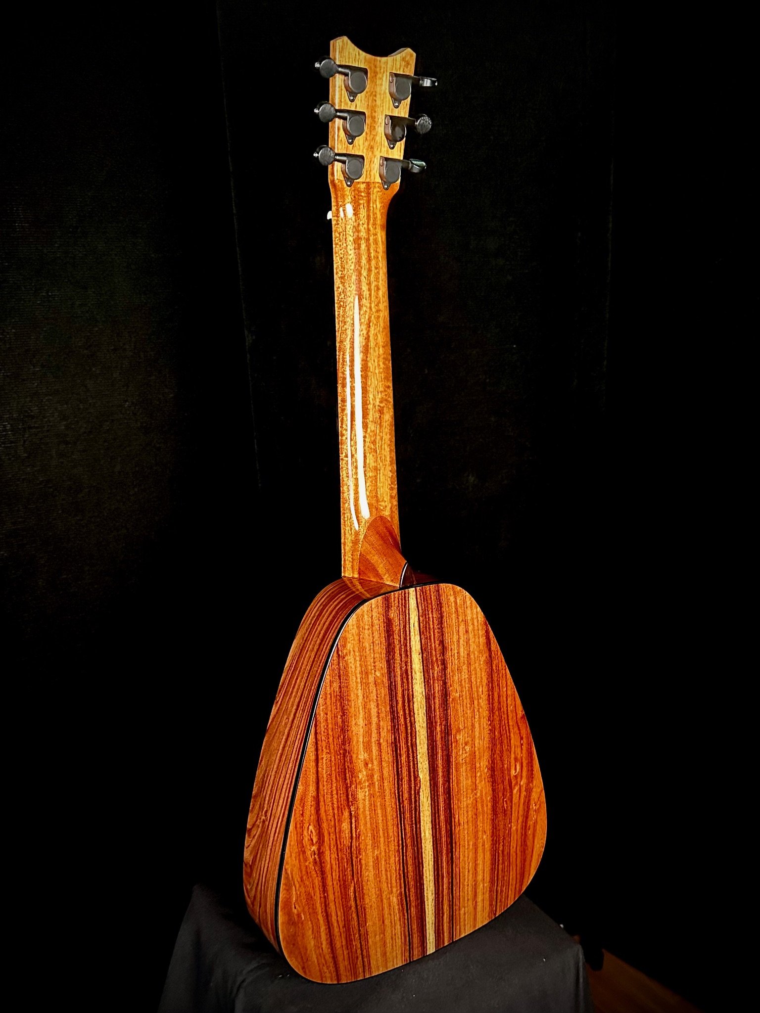 DHo6V Cedar:Pau Ferro 24002 ba.jpg