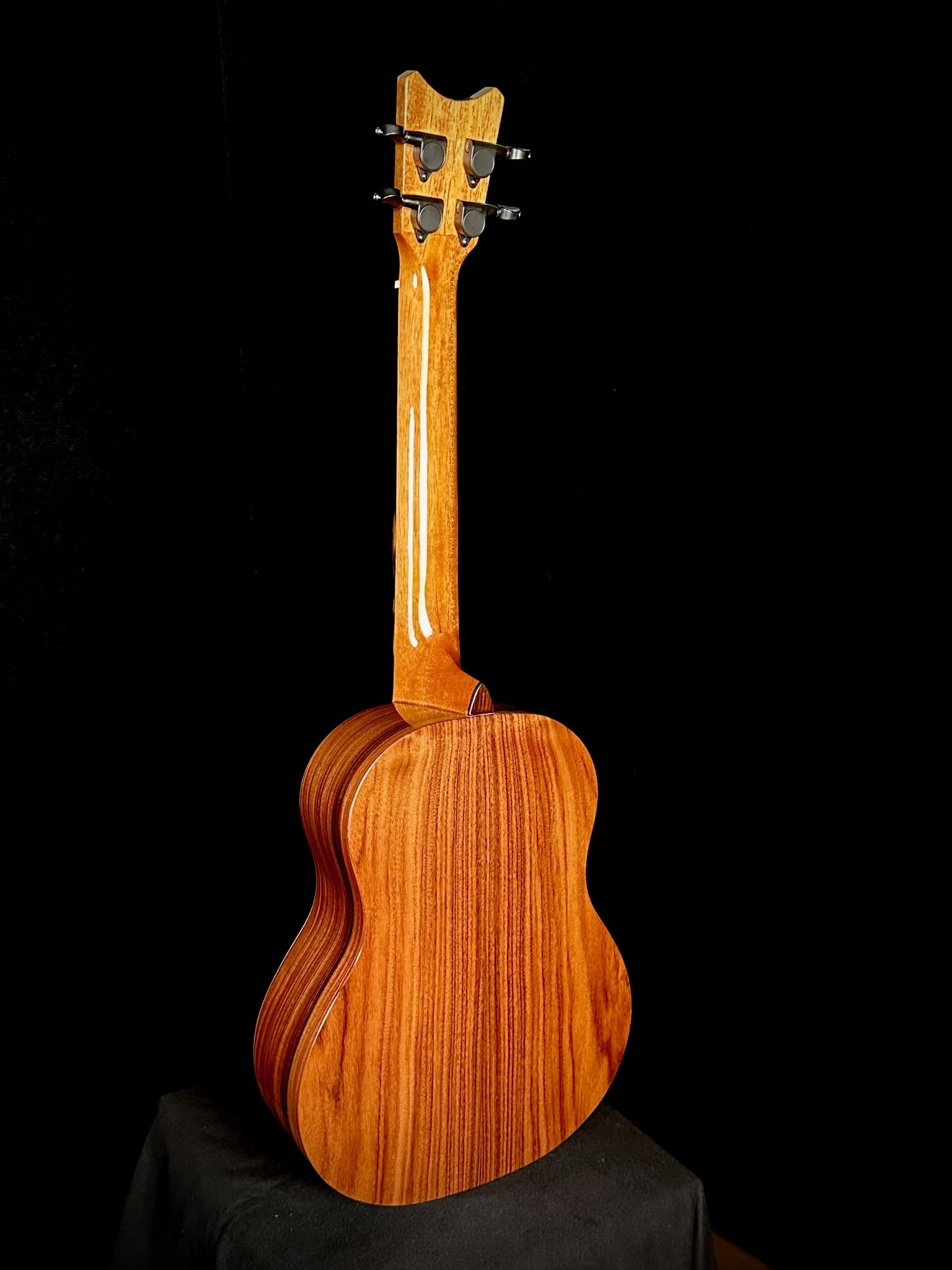 GTV Spruce:Pau Ferro 23008 ba.jpg