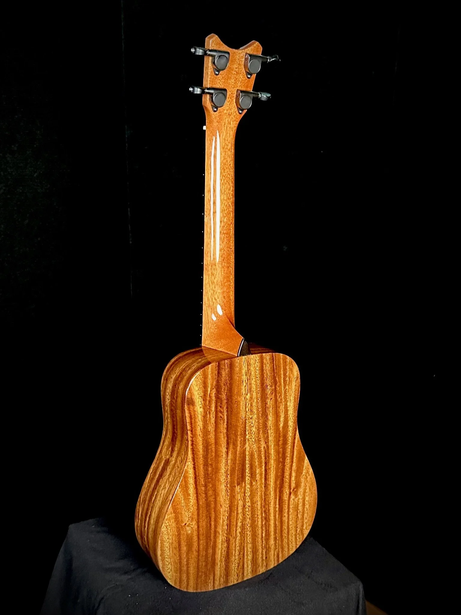 TT D Phoenix 23054 ba.jpg