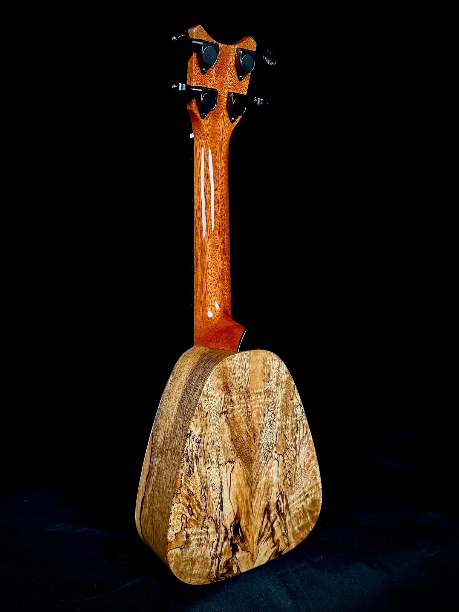 XS Soprano Mango 25006 ba.jpg