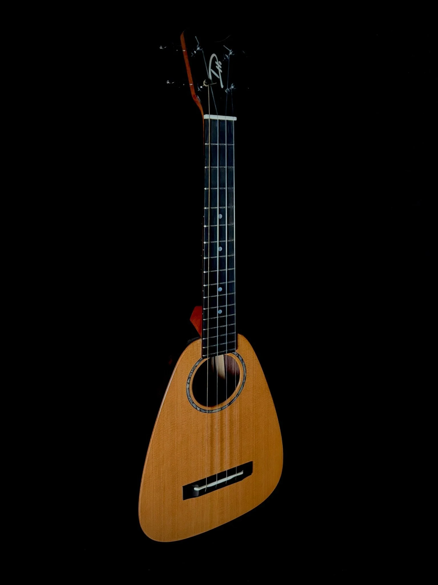 Tiny Tenor Cedar/Rosewood 24011