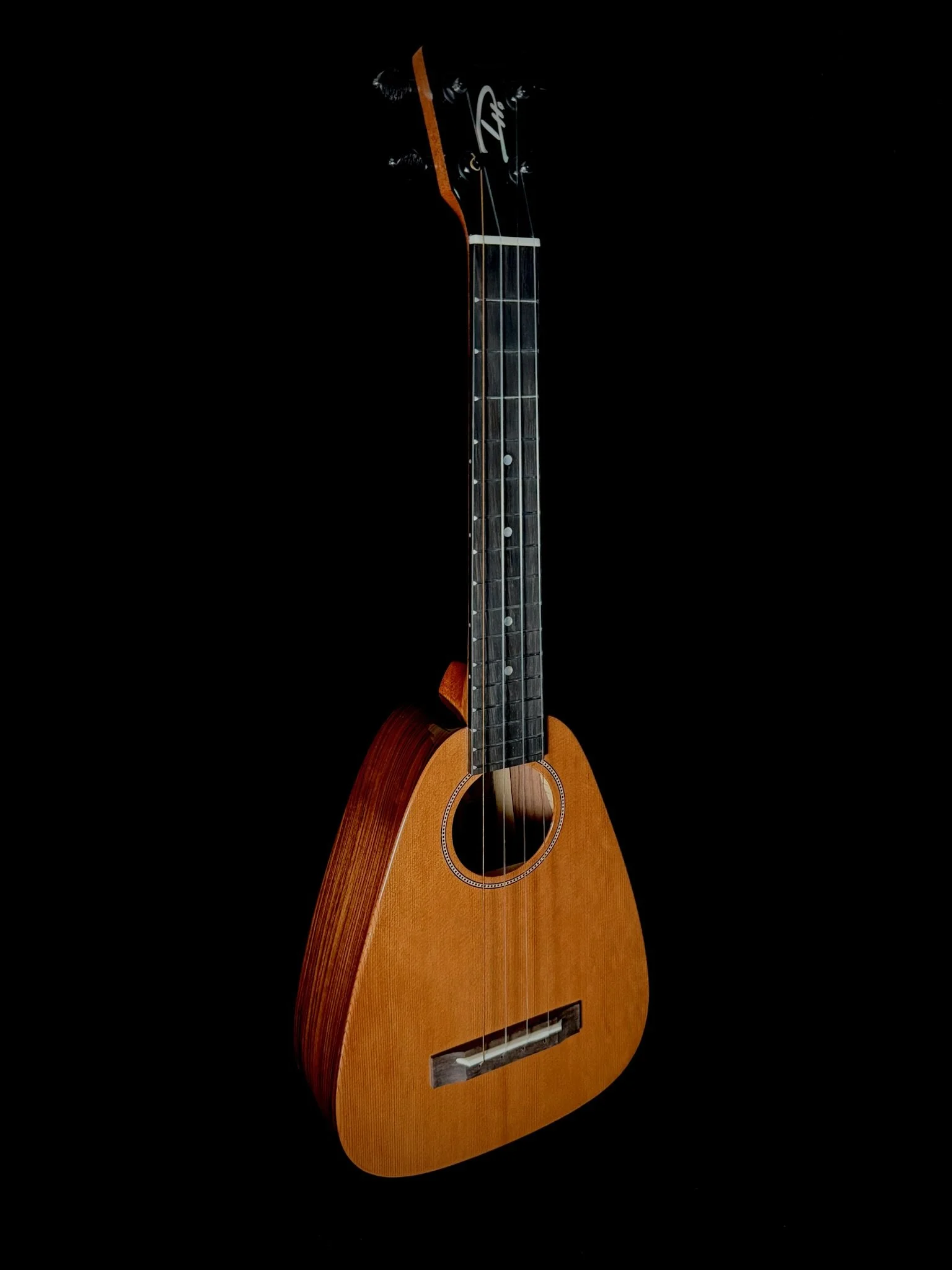 Tiny Tenor Vibrante Cedar/Pau Ferro 24025