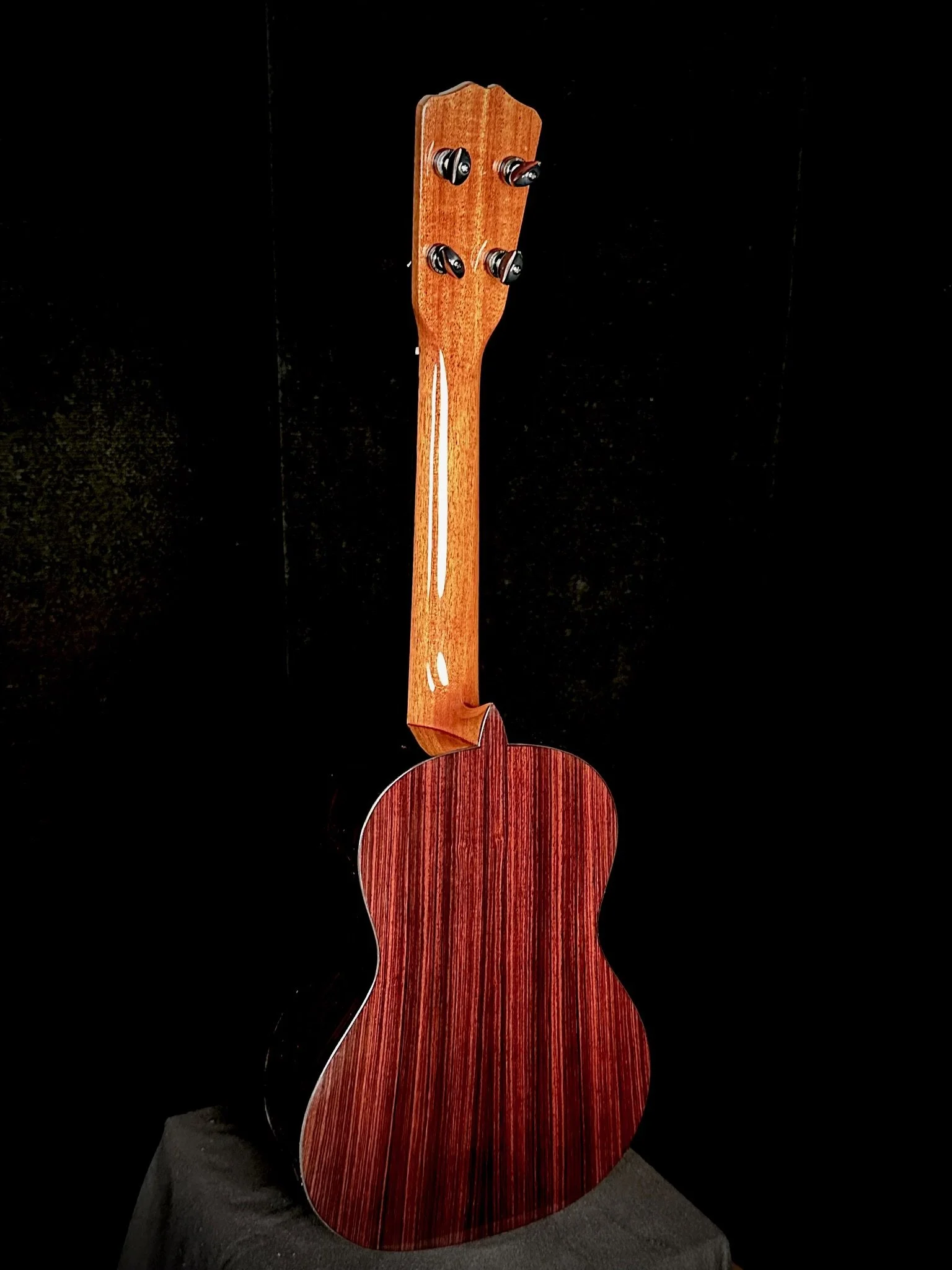 ST Cedar Rosewood 24007 ba.jpg