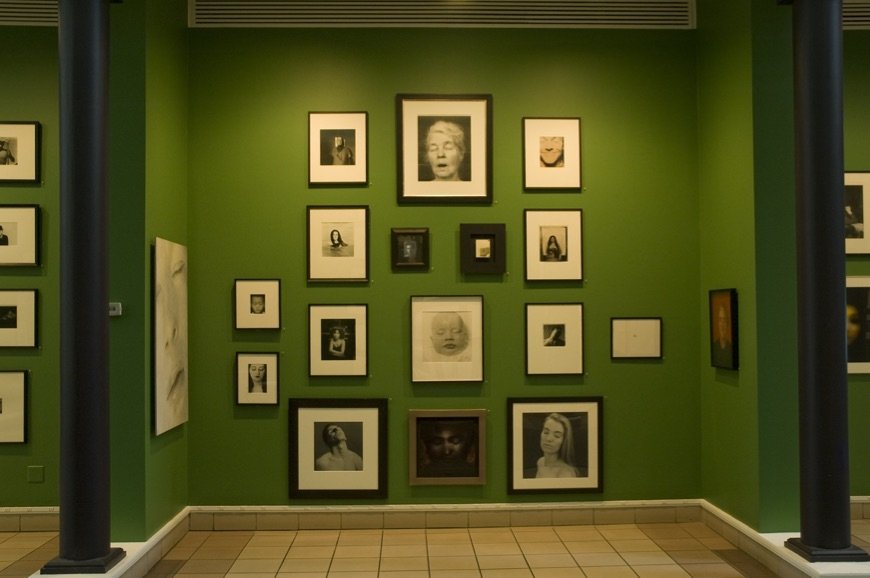 EYE BOOK, IMAGES & INSTALLATION GEH (dragged) 2 (dragged) 7.jpg