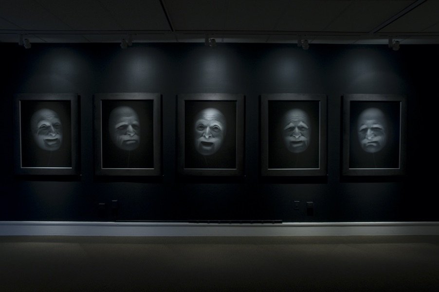 EYE BOOK, IMAGES & INSTALLATION GEH (dragged) 30.jpg