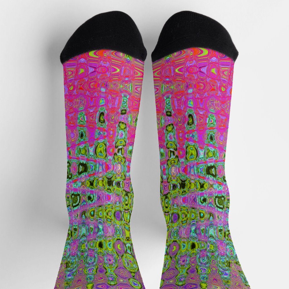 Wavy Abstract Green and Red Retro Mosaic Zigzags Socks