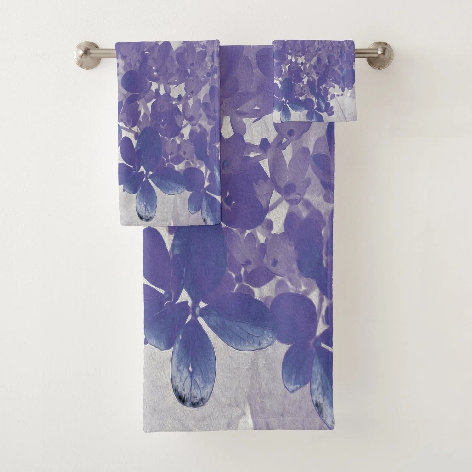 Elegant Purple and Gray Limelight Hydrangea Bath Towel Set