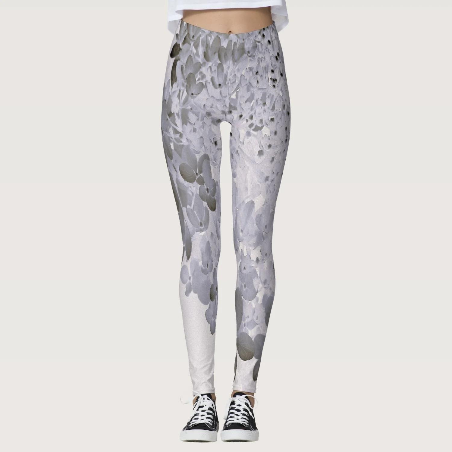 Elegant Black and Gray Limelight Hydrangea Leggings