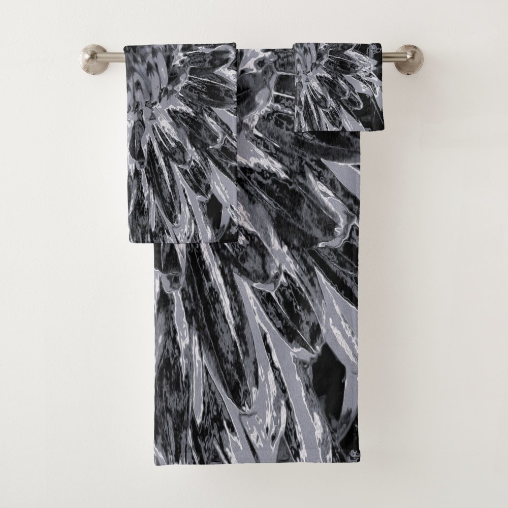 Black and Gray Dahlia Flower Bath Towel Set