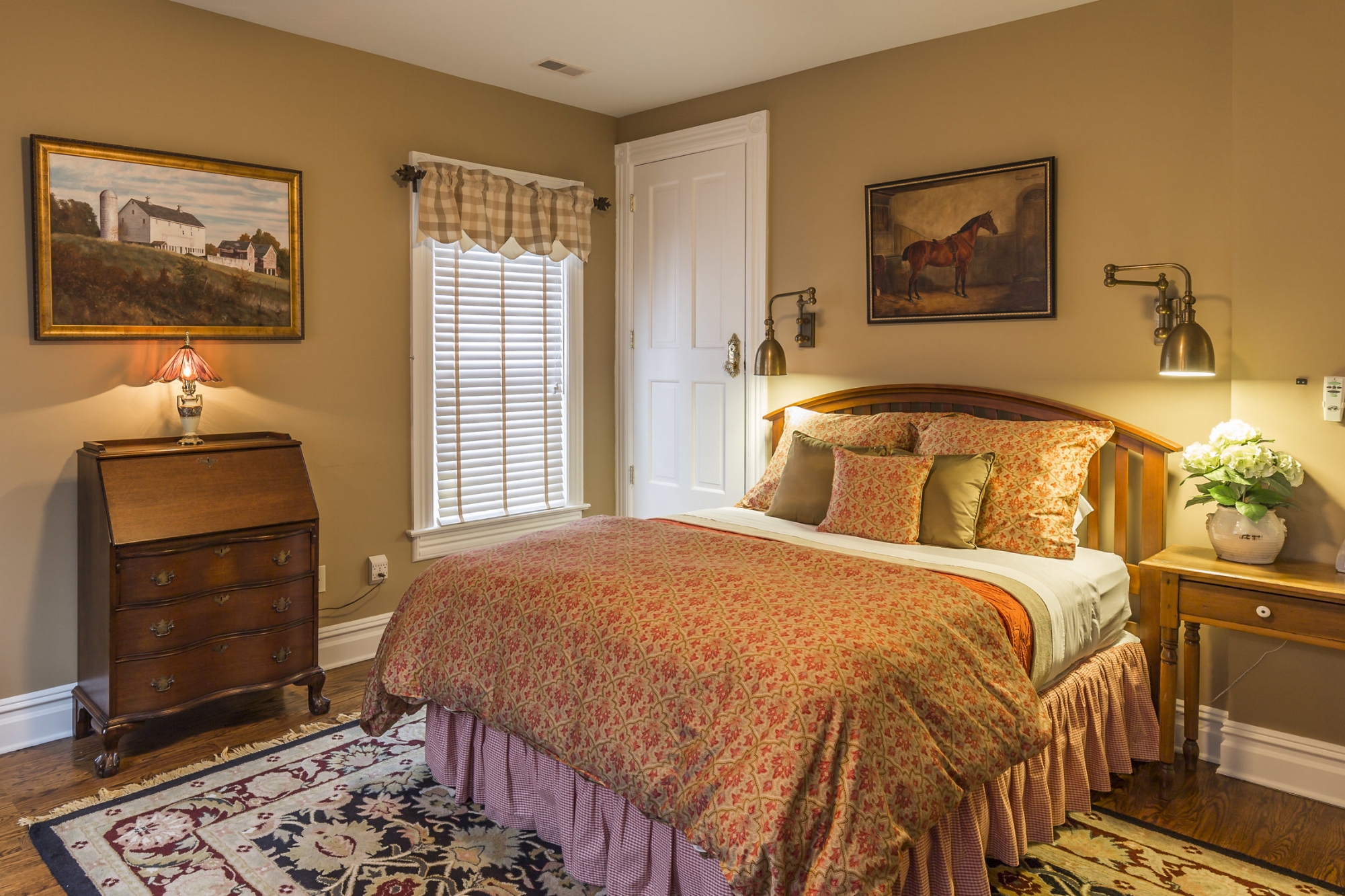 Hunterdon guest room2.jpg