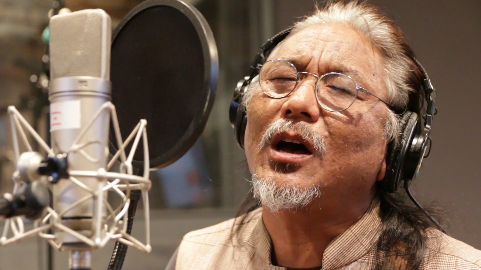 Tenzin Choegyal - making the music demo