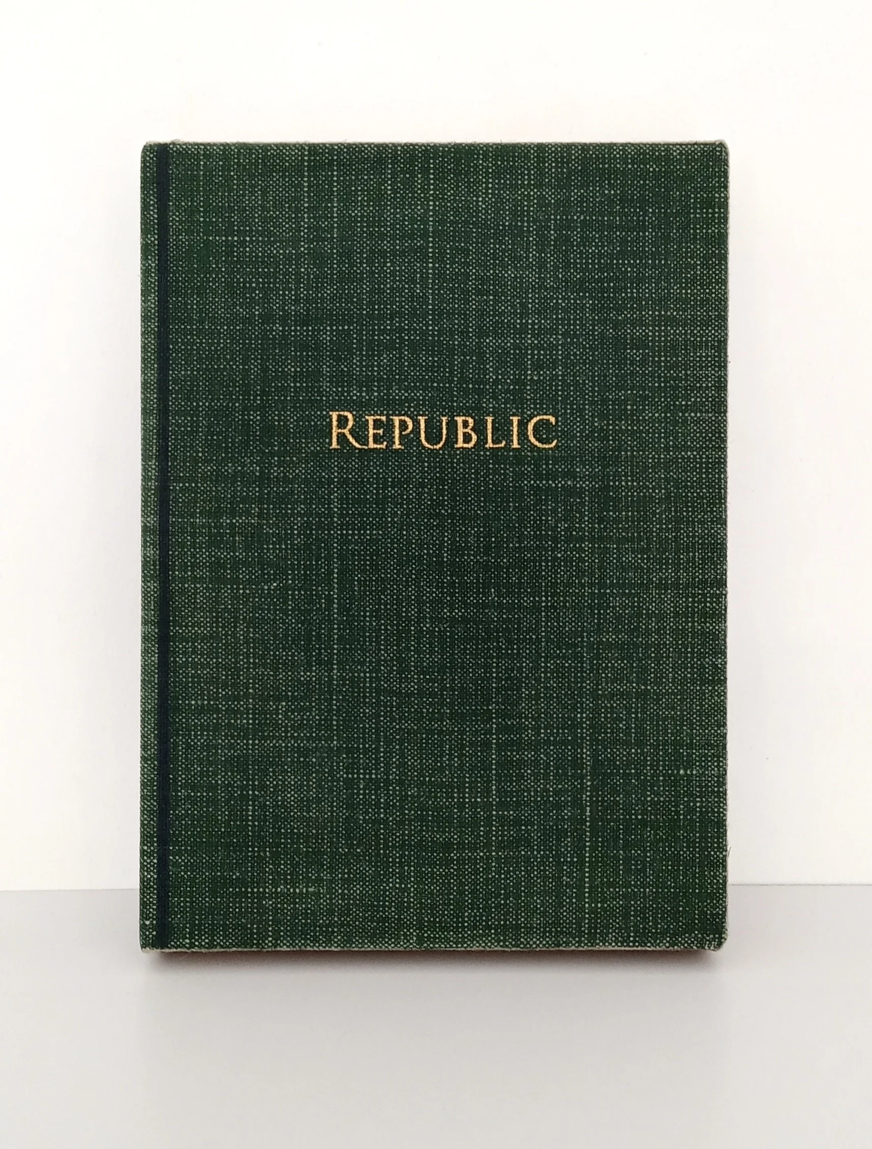 Republic. [28 x 21cm] 2022