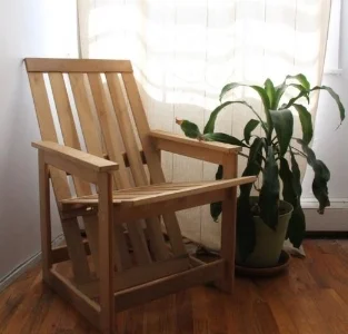 slat chair.JPG