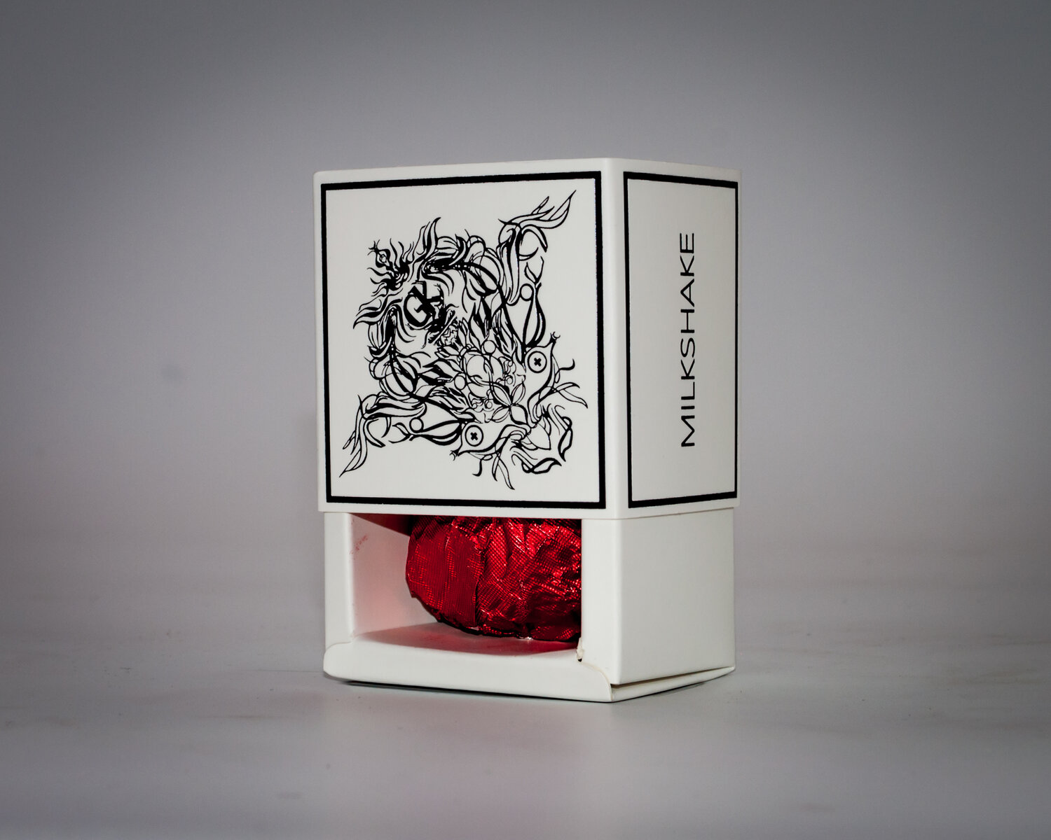 The packaging is exquisite. Photograph courtesy of Georgetown Kushcakes.