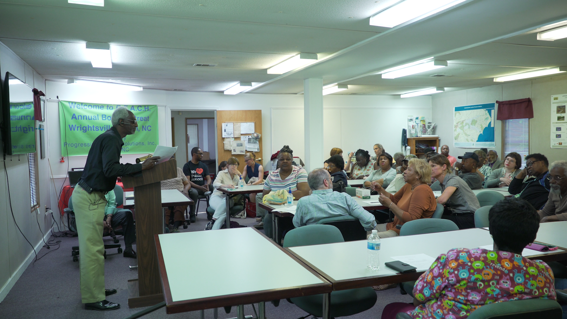 050918-REACH-Meeting-Stringout-(Selects).01_32_13_07.Elsie_Talking_to_Devon.png