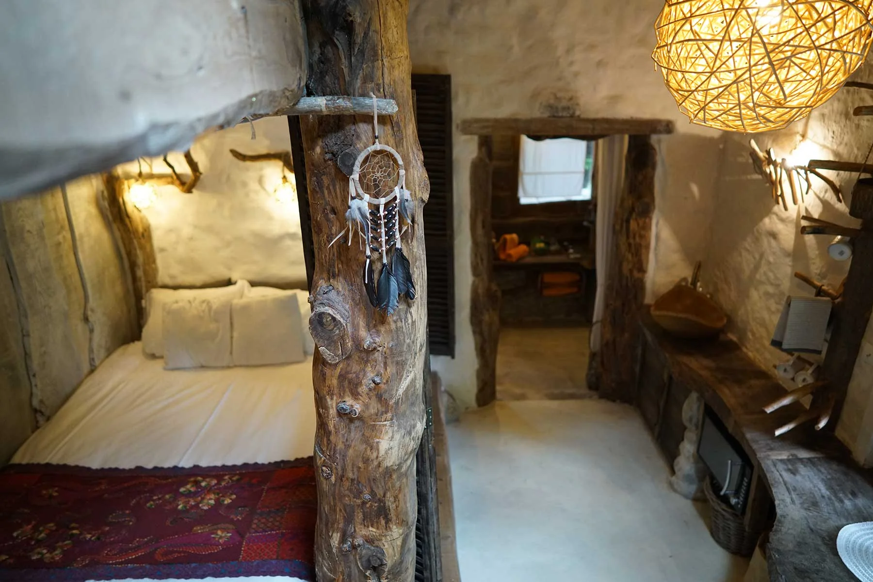 Stone_House_02_1800.jpg