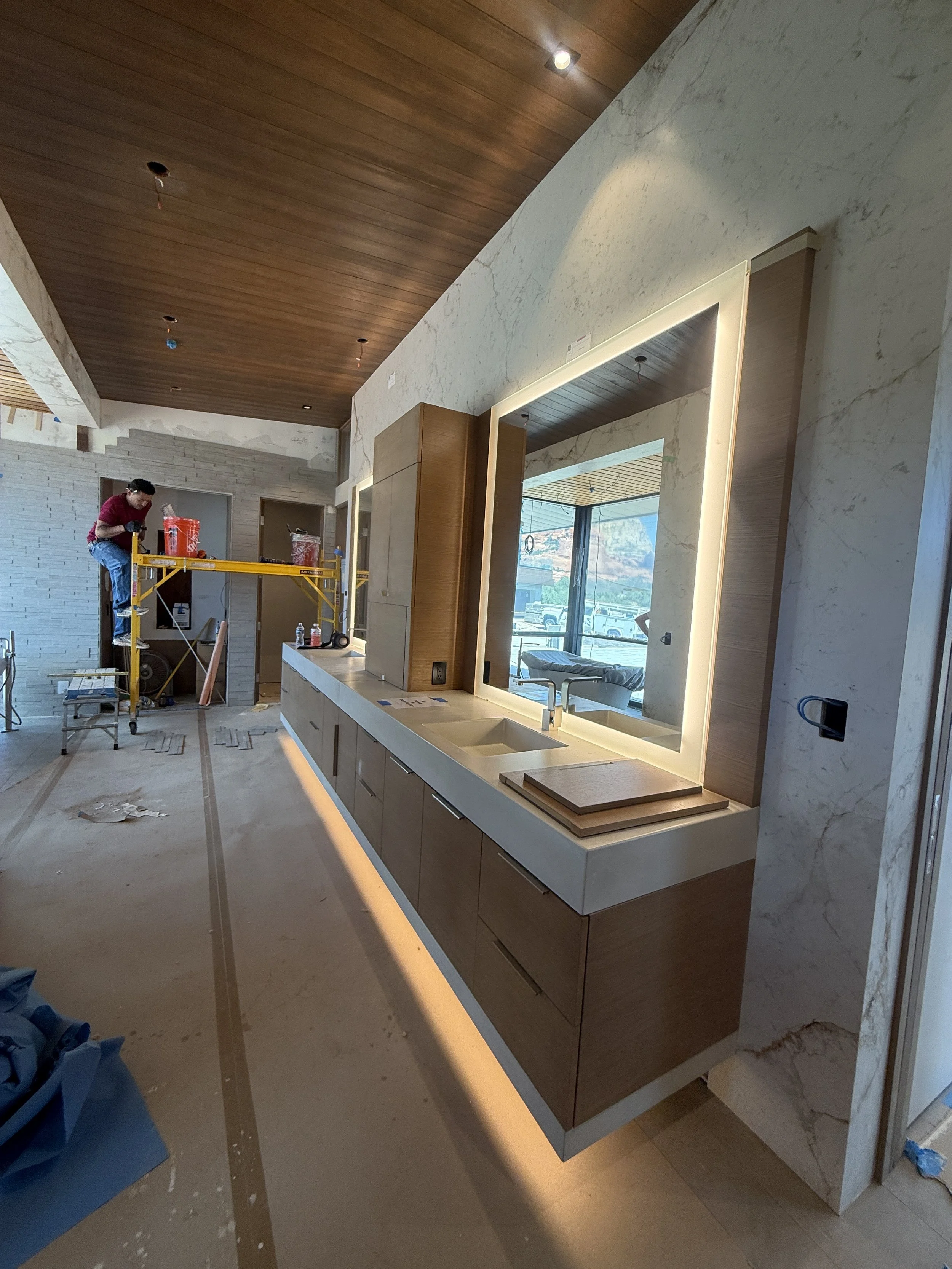 7 Canyons Master Bath 3.JPG