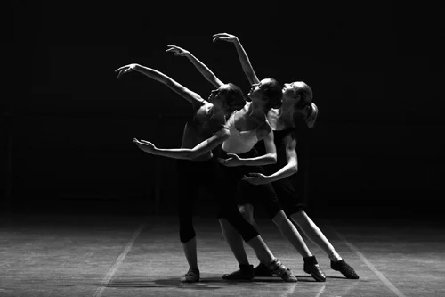 dancers.jpg
