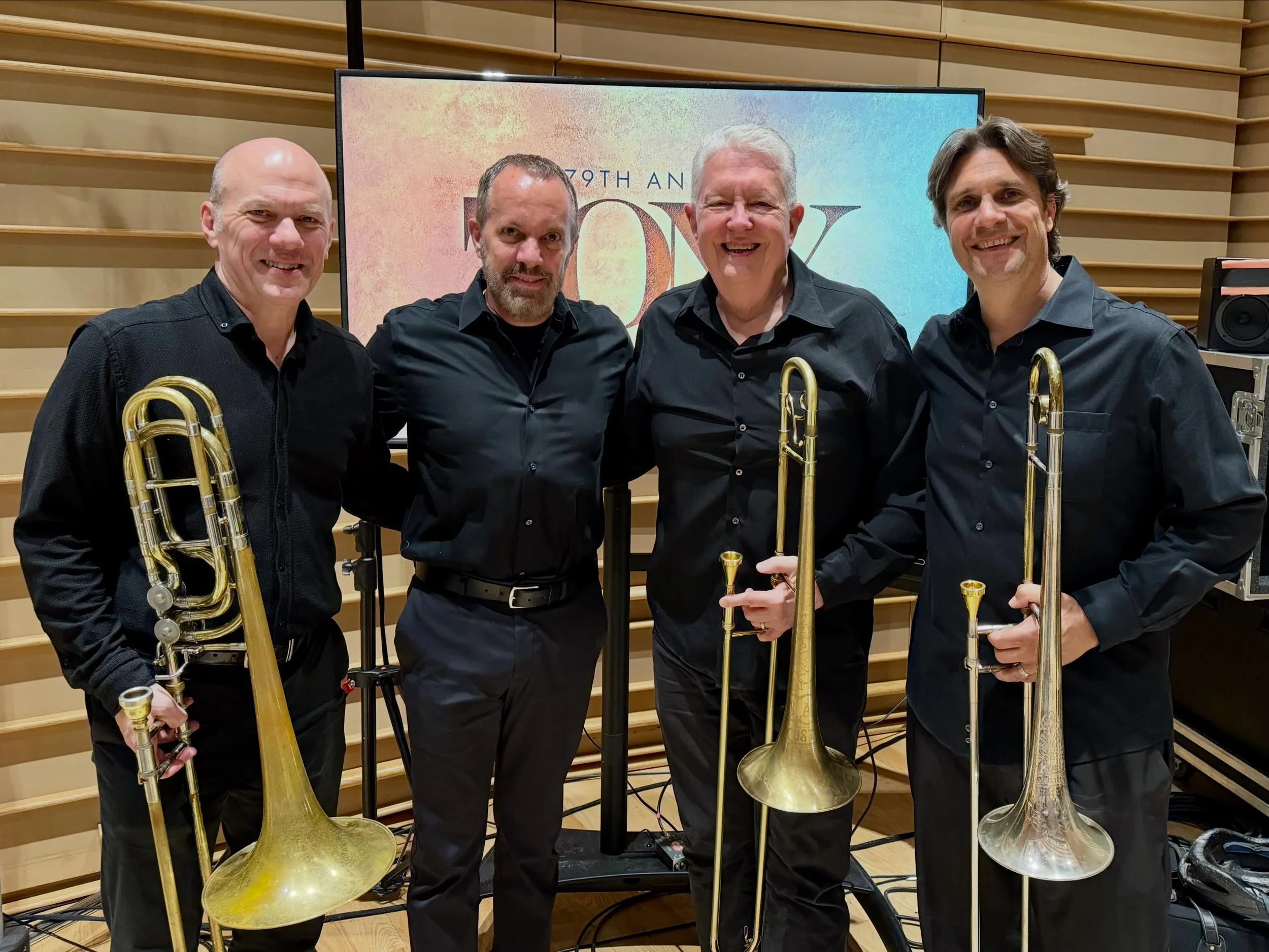 Another successful TONY Awards with @vaccariellopatrick , Ed Rak, Kim Wertz, and these amazing musicians! 🎶🎭🪊
&bull;
&bull;
#tonyawards #broadwaymusicians #tonyorchestra #whataband #jeffnelsontrb