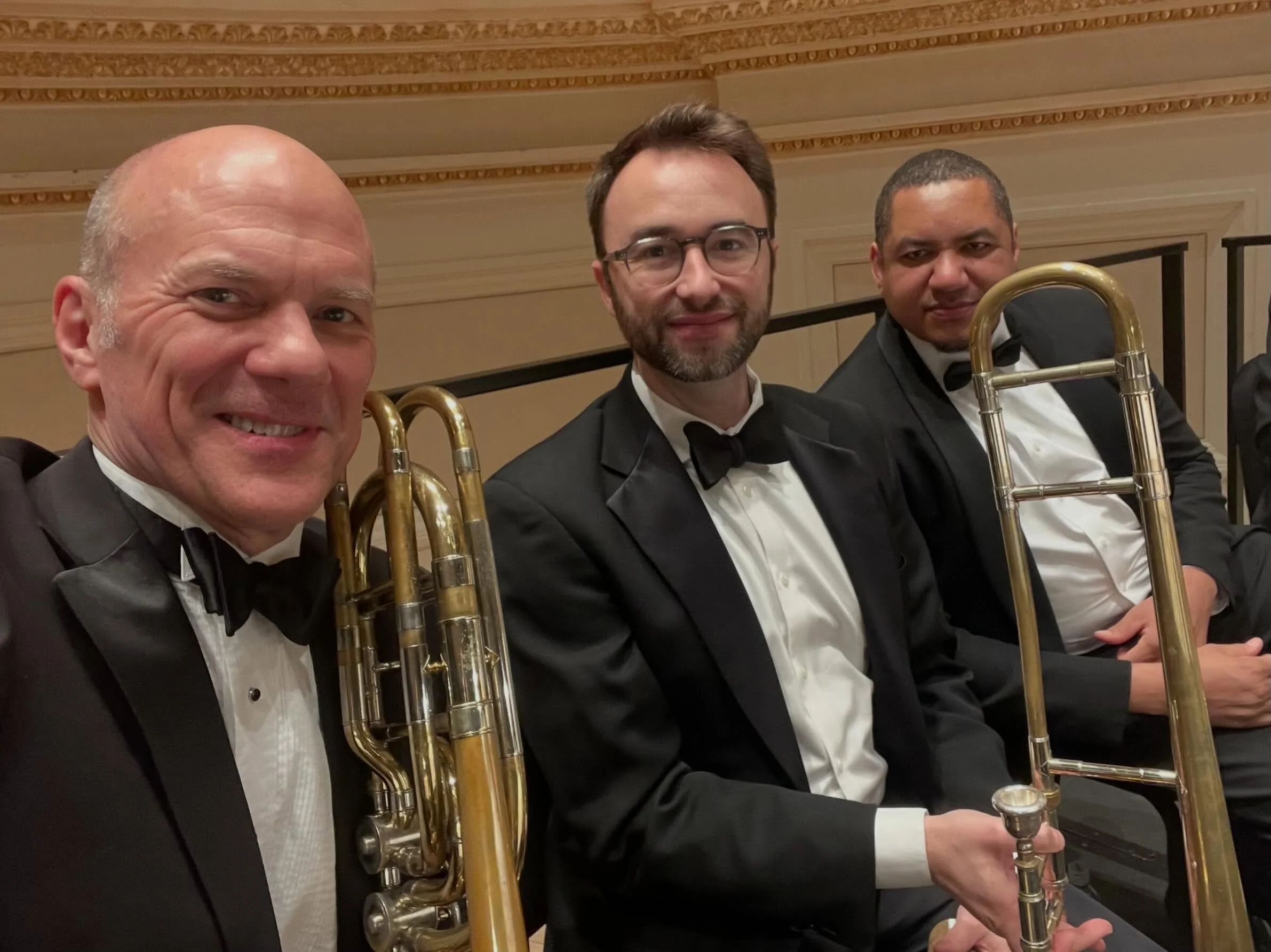 Always fun to play Carnegie Hall! Apparently, Liza is turning 80!!! 🎶💃 
&bull;
&bull;
#lizawithaz #songanddance #80thbirthday #newyorknewyork #jeffnelsontrb