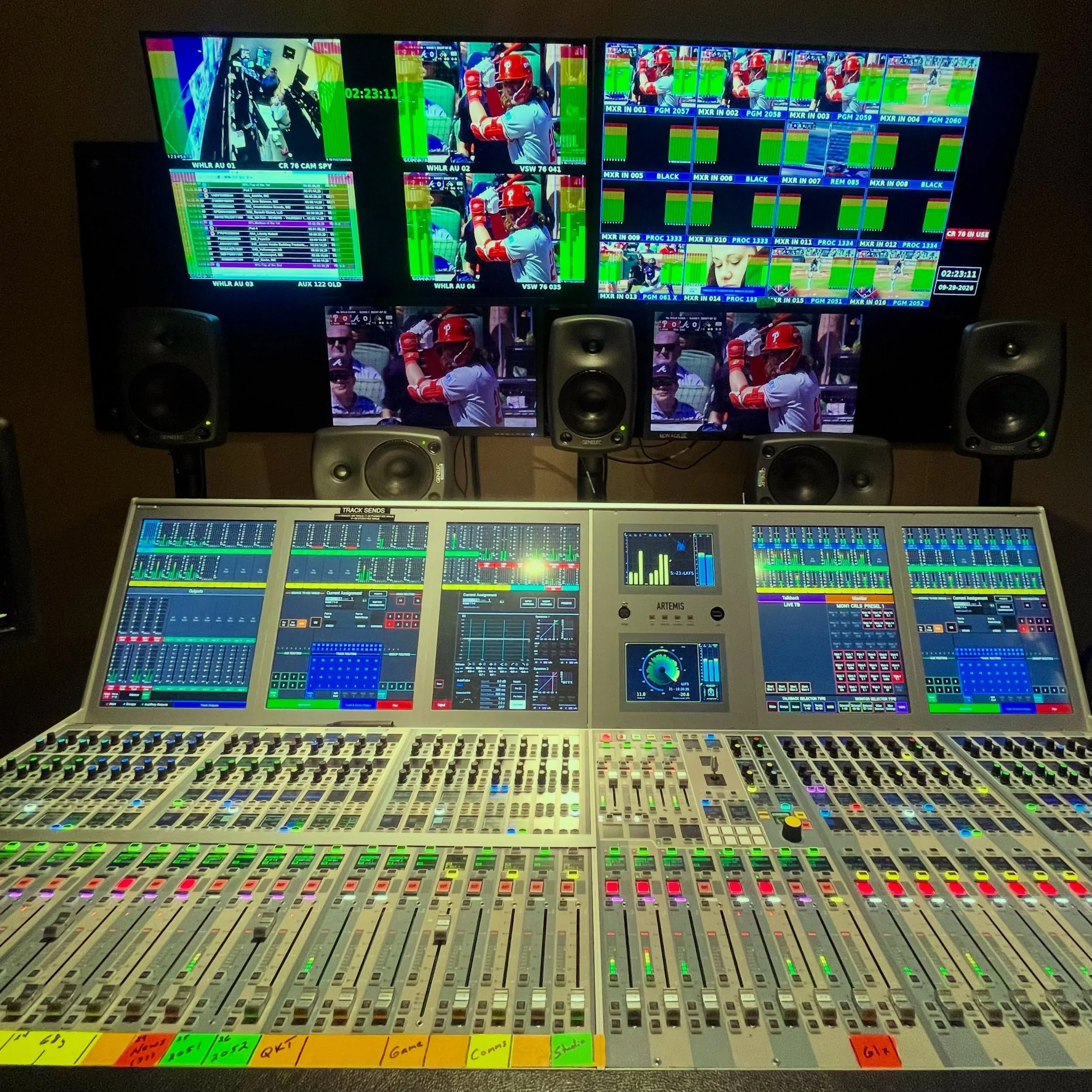 MLB Playoffs - let&rsquo;s go!! ⚾️ 
&bull;
&bull;
#nbcsports #mlbplayoffs #freelanceaudioengineer #paidtowatchbaseball #jeffnelsontrb