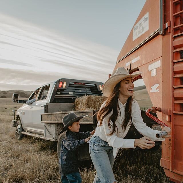 If hooking up a trailer with your spouse doesn&rsquo;t end with one of you annoyed and the other laughing then... well, then you probably haven&rsquo;t hooked up enough trailers with your spouse.

Turns out Cade, 11, is better at cowboy hand singles 