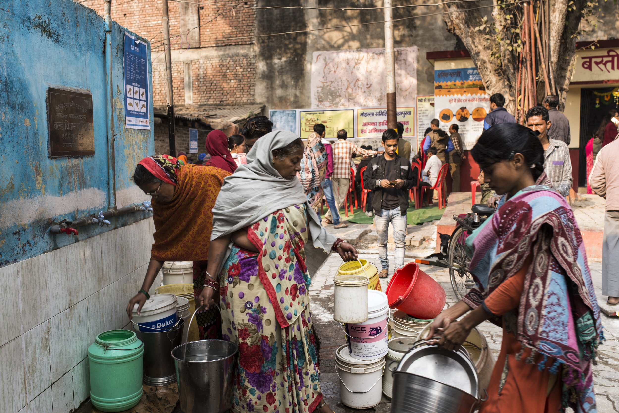 Water collection point, Kampur, India - 2008 / Punto de recojida de agua