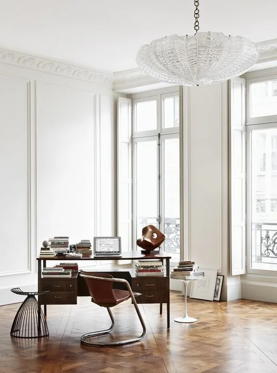 Chic-and-elegant-Parisian-style-office-with-stunning-chandelier-and-desk.jpg