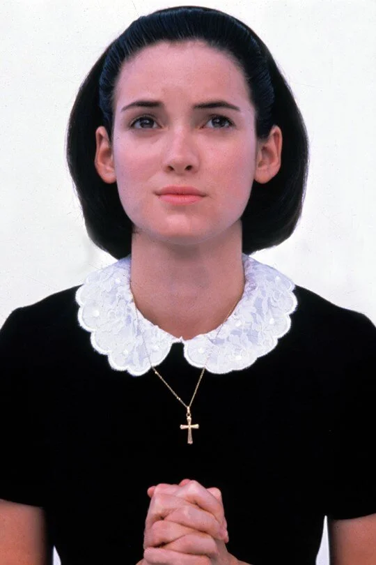 winona-ryder-mermaids-glamour-14jul16-rex_b_540x810.jpg