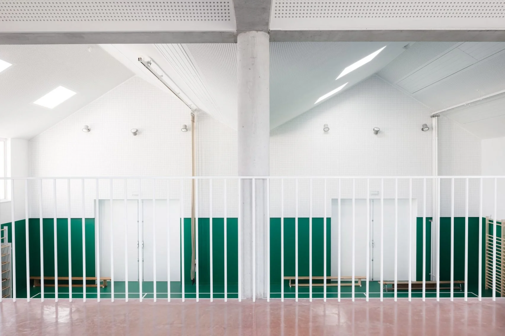 school-zarren-felt-architecture-education-belgium_dezeen_2364_col_11-1704x1136.jpg