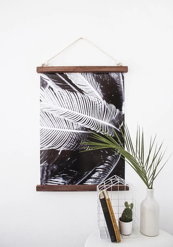 DIY-hanging-frame-1.jpg