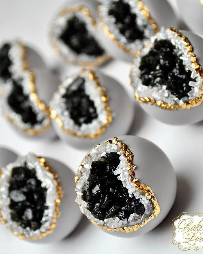 geode-sweets-36-58db870491843__700.jpg