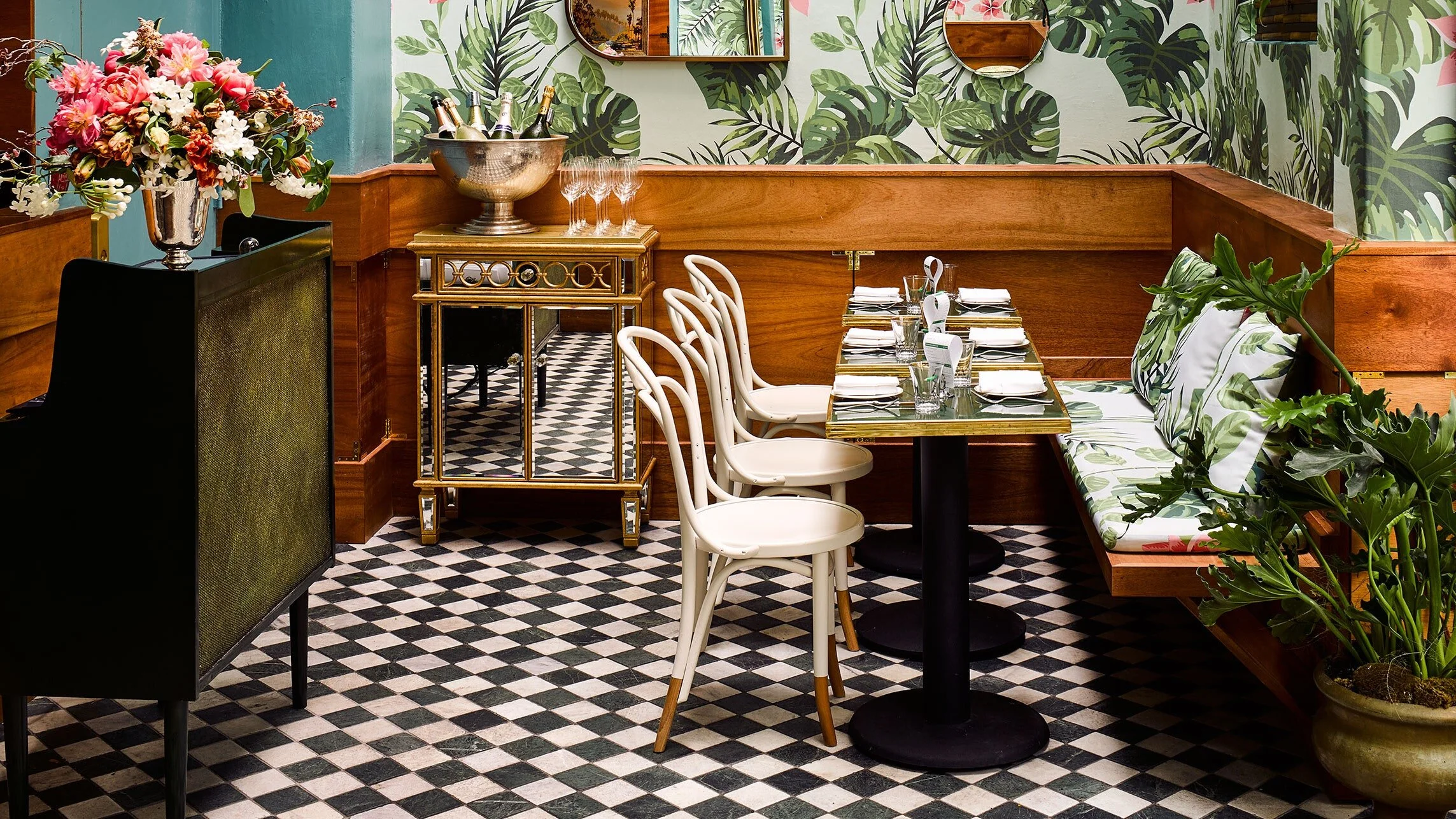 leos-oyster-bar-san-francisco-1.jpg