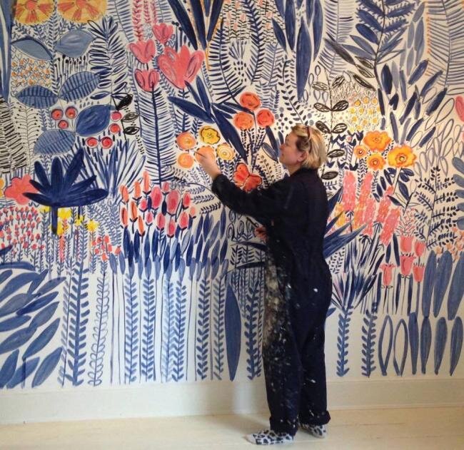   Lucy Tiffney  
