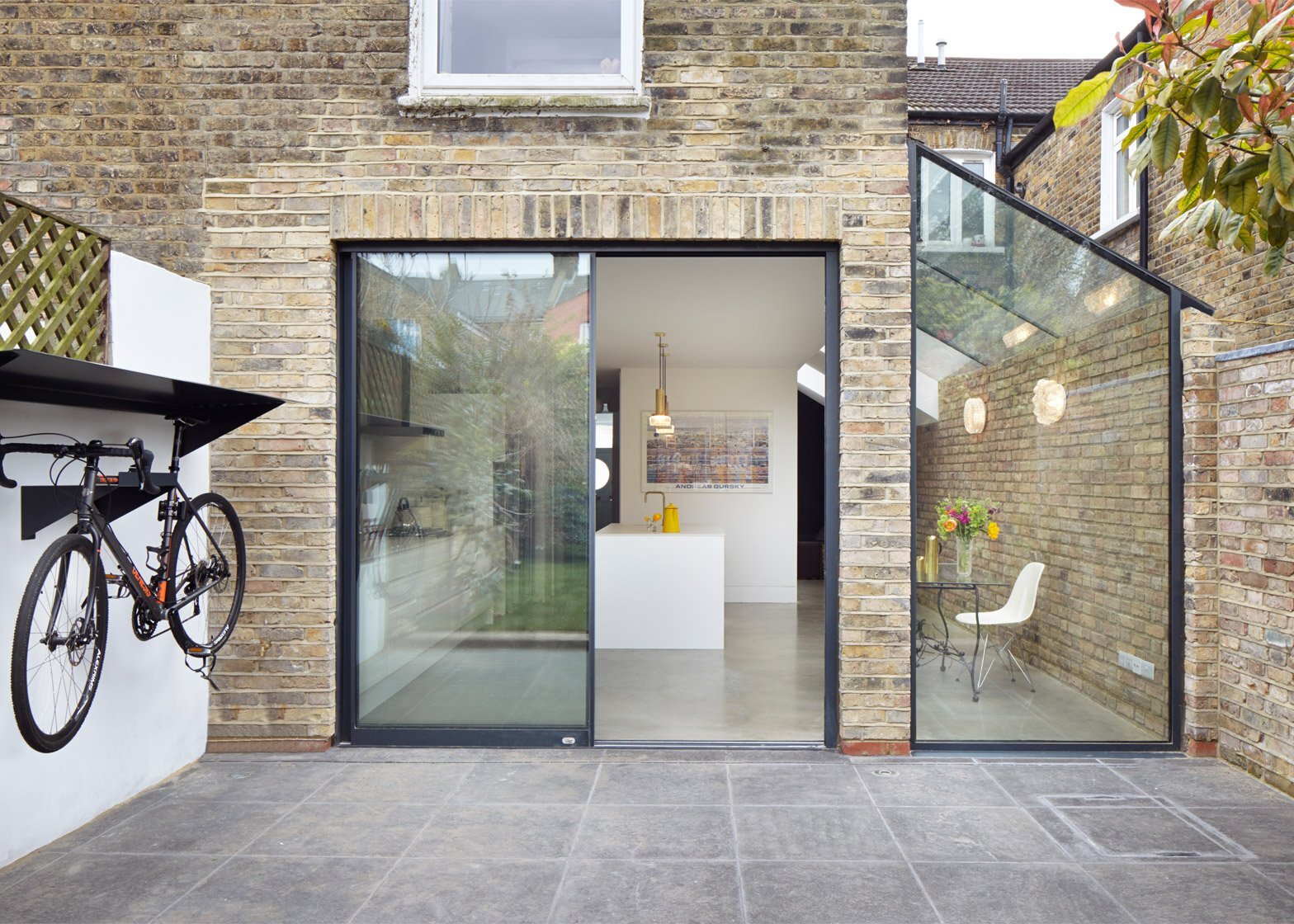 burrows-road-house-extension-rise-design-studio-glass-london-uk_dezeen_1568_7.jpg
