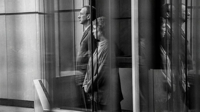David-Thewlis-and-Olivia-Colman-in-HBOs-Landscapers-Publicity-H-2021.jpg