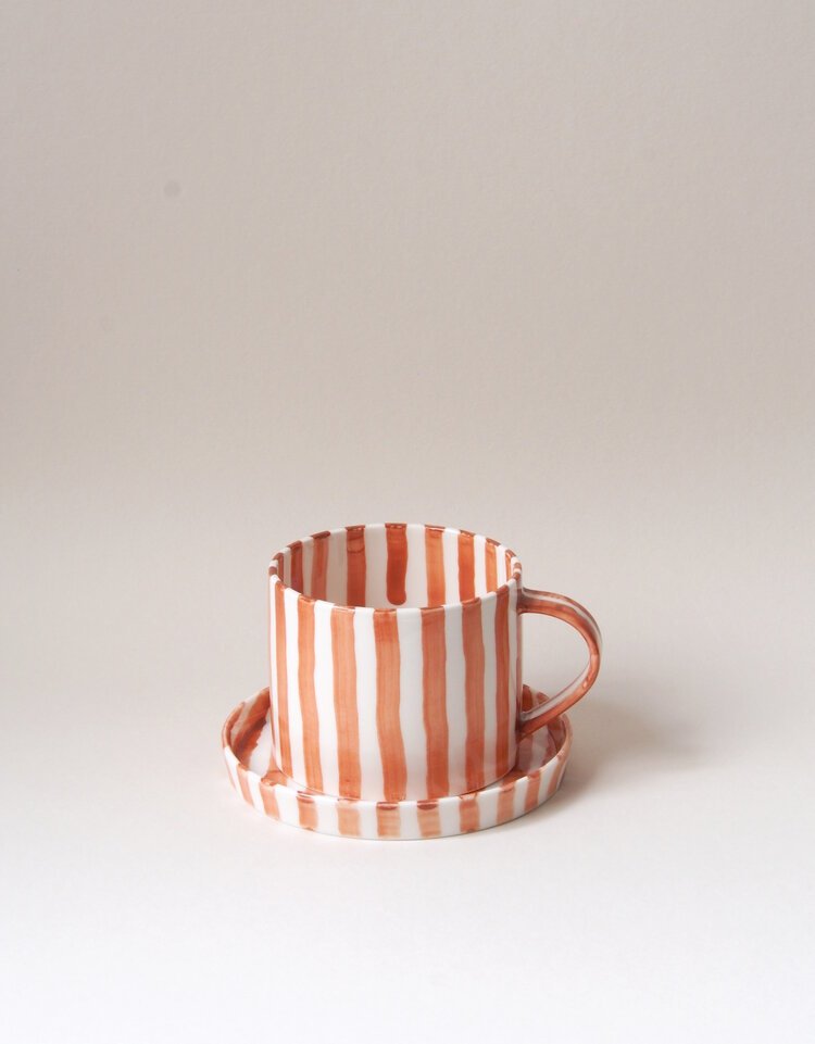 Kalligrafi_Tea+Cup_Reddish+Terracotta+with+plate-1.jpg