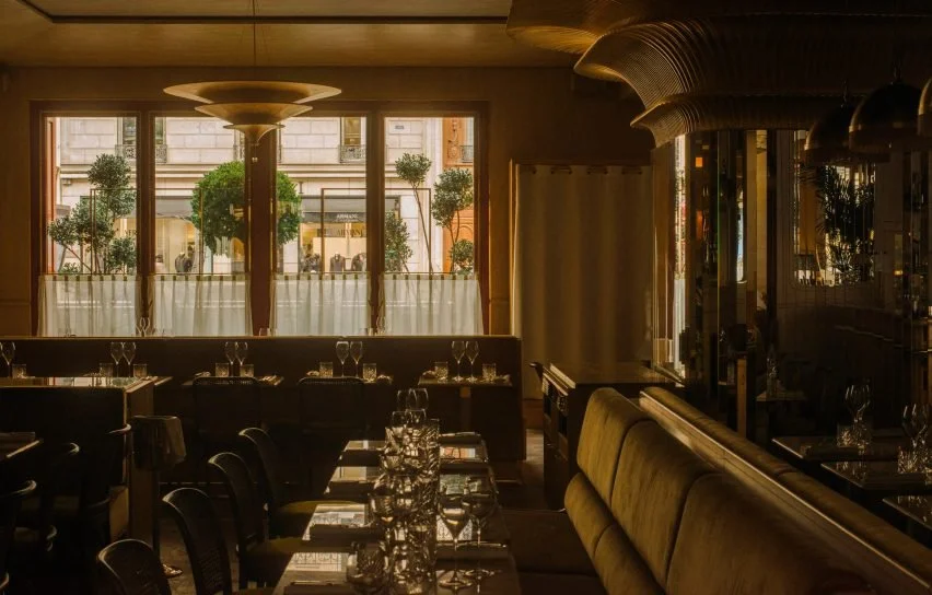  Nolinski, Paris.  Photography:    Victor Stonem   .  