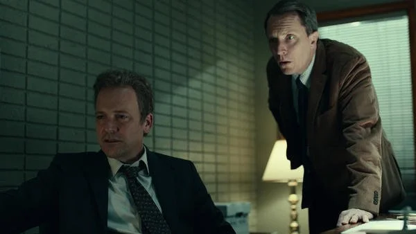  JUST FINISHED WATCHING, DOPESICK, 2021, Series, America, opioid addiction, addiction, boardrooms, Purdue Pharma, Virginia, mining community, DEA, doctor, patients, big business, big pharma, Based on nonfiction book, Dopesick, Beth Macy, &nbsp; Rick 