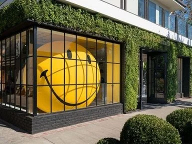    yellow interiors, yellow interior inspiration, yellow outfit inspiration, yellow pieces to bring sunshine to your life, yellow colour guide, yellow art to brighten your walls, yellow in the bedroom, interior accents in yellow, yellow colour guide,