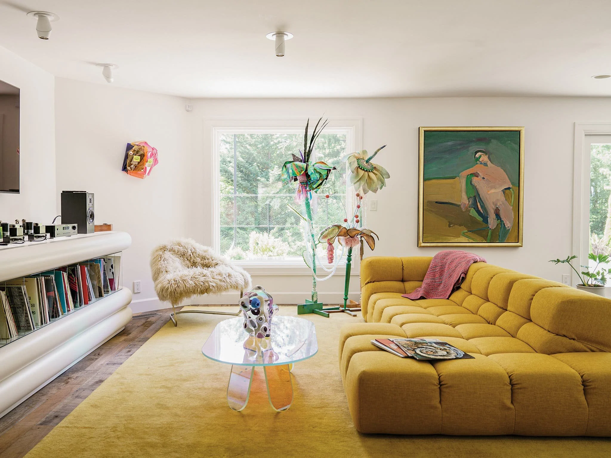    yellow interiors, yellow interior inspiration, yellow outfit inspiration, yellow pieces to bring sunshine to your life, yellow colour guide, yellow art to brighten your walls, yellow in the bedroom, interior accents in yellow, yellow colour guide,
