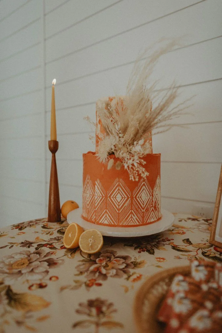 14-Retro-Wedding-Cake.jpg