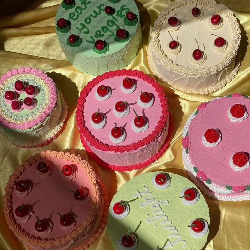 pretty-shitty-cakes-11-830x830.jpg