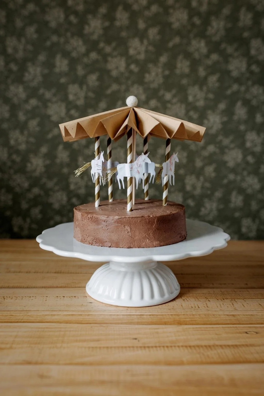 geburtstagskuchen-diy-diycaketopper-caketopper-couchliebt-vintage-bohostyle-karussell-kueche-kuchen-lifestyle__ff331594-df9f-46c1-a3cc-b43e61ee5036.jpg